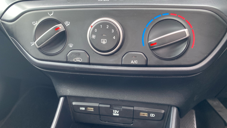 Hyundai i20 1.0T GDi 48V MHD SE Connect 5dr Petrol Hatchback